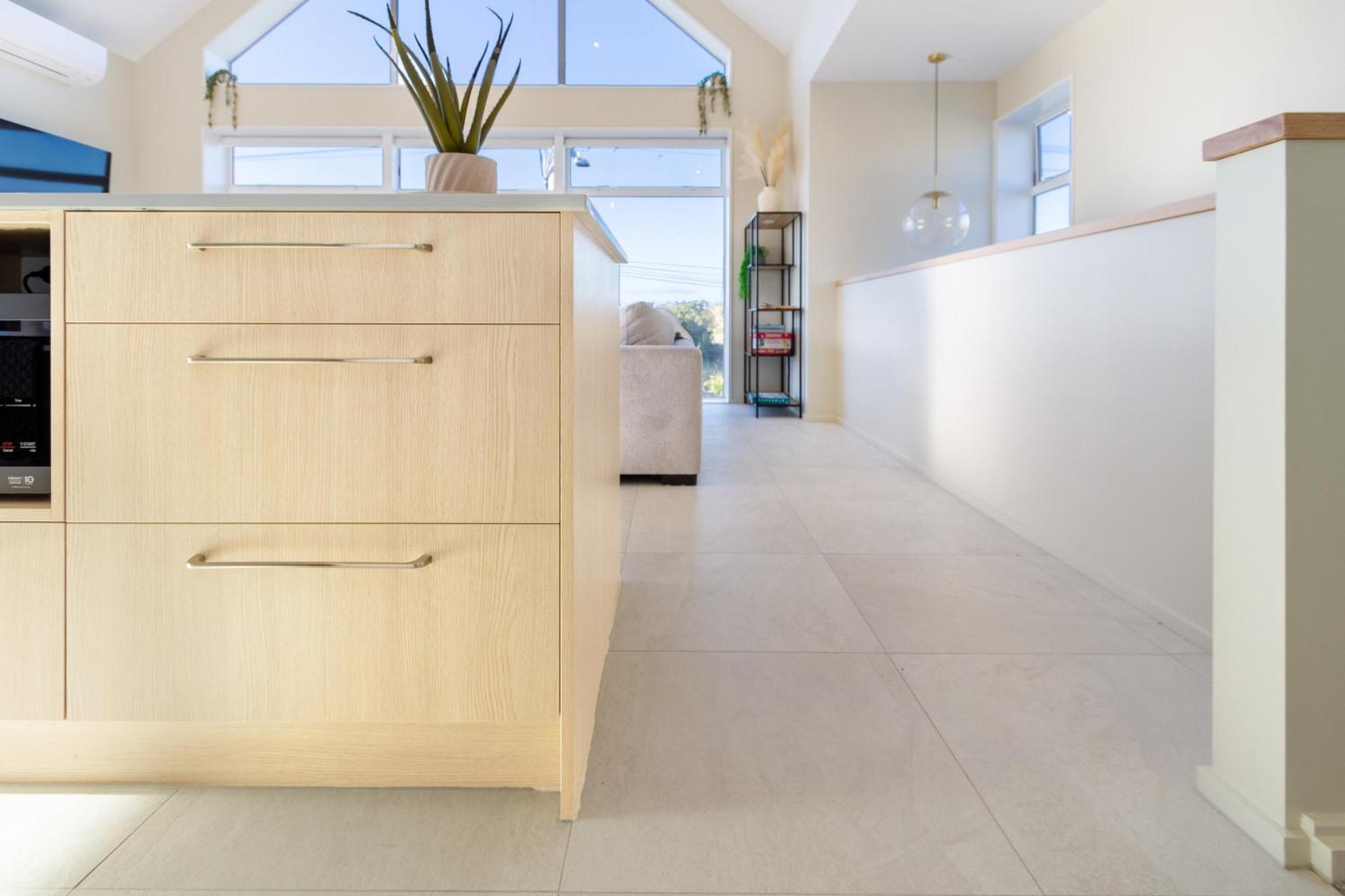 Luxury Beachside Living Elegant 3-Bedroom Haven Christchurch Exterior photo